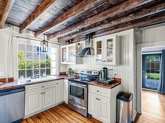 3rd image of 55 Kent St