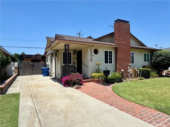 12315 Pomering Rd, Downey, CA 90242