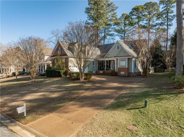 9920 E Cork Rd, Toano, VA 23168