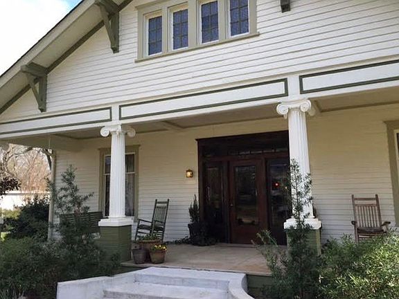 3rd image of 106 Hampton St