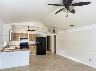 4926 Vincennes St #5, Cape Coral, FL 33904