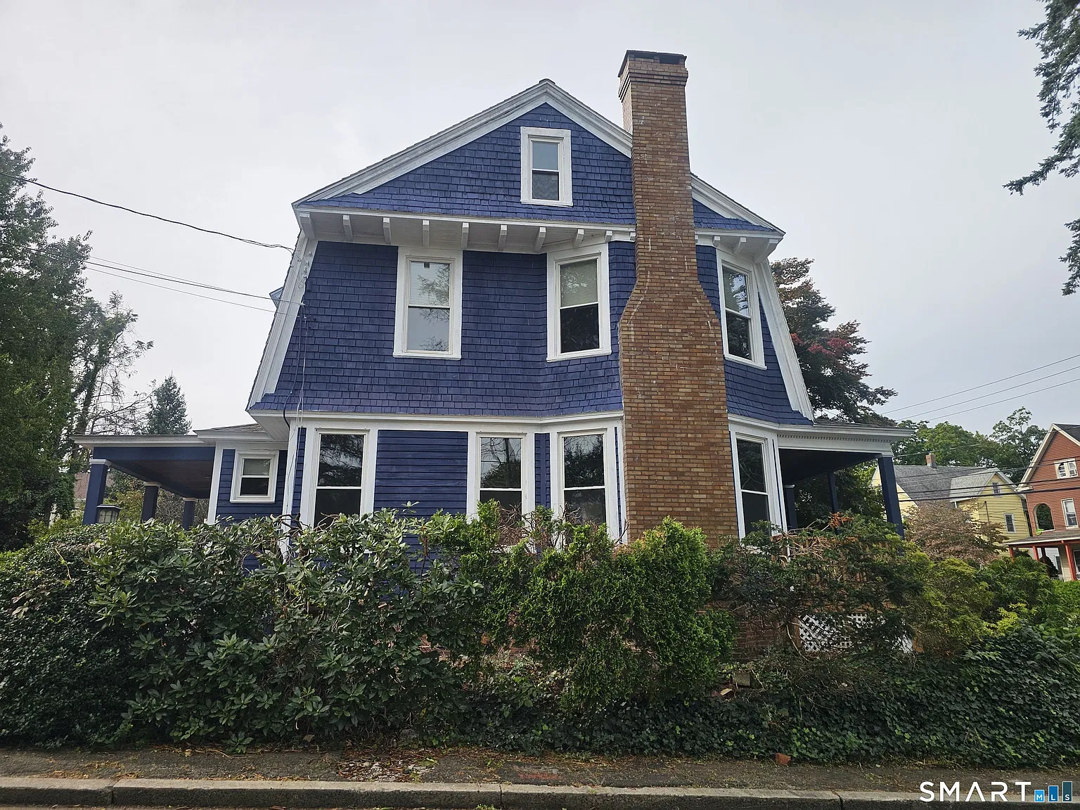 4 bed, 2.0 bath, 2092 sqft, $3,800 — Photo 4