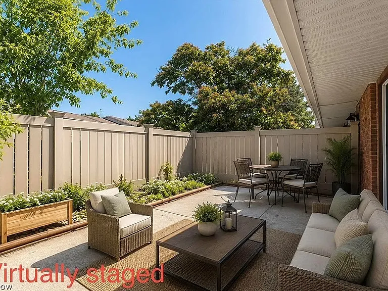 7970 Mentor Ave #D01 — Photo 20