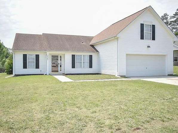 225 Kittiwake Ln, Boiling Springs, SC 29316