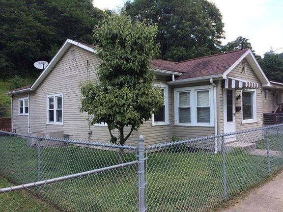 3rd image of 1222 Guyandotte Ave