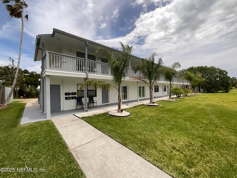 318 Arricola Ave #101 — Photo 6