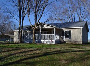 5863 E Cooper Dr, Monticello, IN 47960