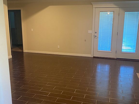 3rd image of 380 Garden Lake Dr #2