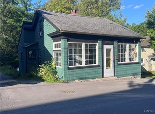 11 Lyman St, Cazenovia, NY 13035