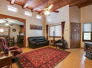 1061 Calle Carmilita, Santa Fe, NM 87505