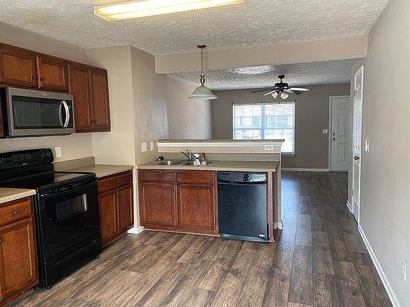 5th image of 2961 S Rutherford Blvd APT D3