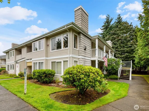 11130 SE 208th Street #D203, Kent, WA 98031