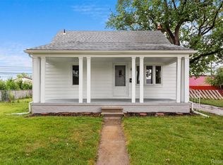 13803 Sycamore St, Southgate, MI 48195