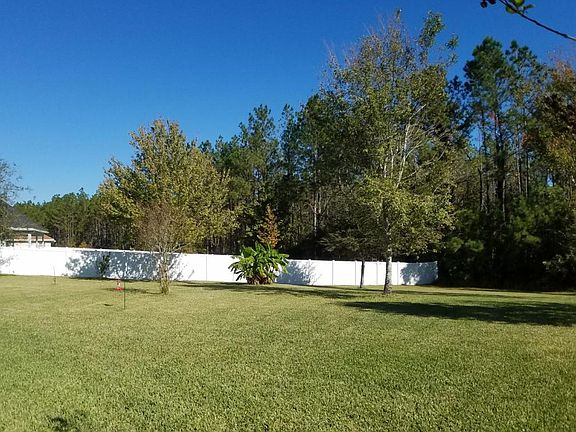 4th image of 42 Victoria Falls Way