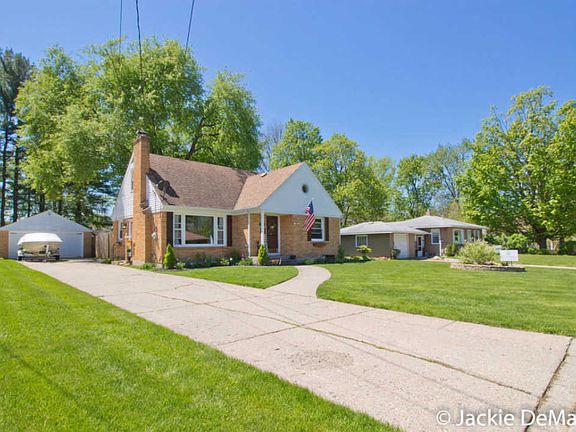 2nd image of 3788 Shoshone Dr SW