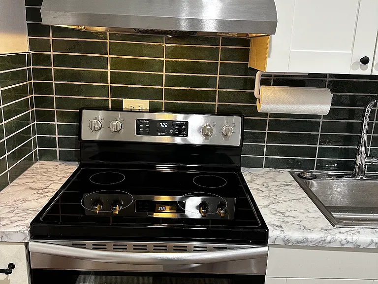 4618 N Karlov Ave #1 — Photo 10