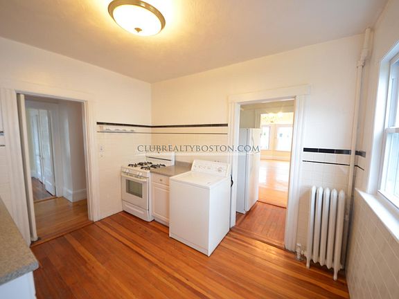 5th image of 40 Dartmouth St