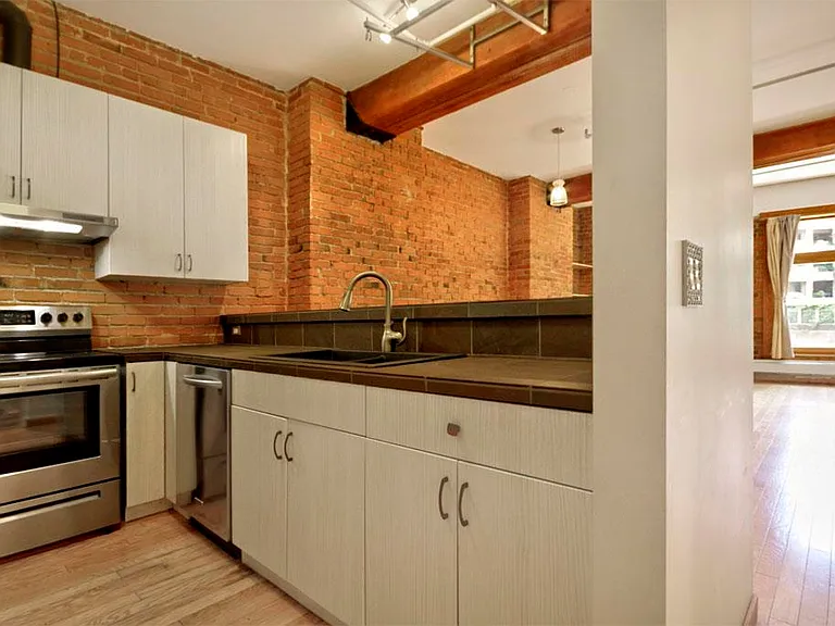 518 Beatty St #306 — Photo 20