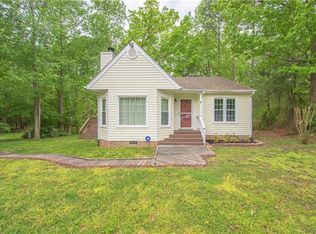 4520 Hunters Landing Dr, Chesterfield, VA 23832
