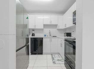 5102 NW 79th Ave APT 106, Doral, FL 33166