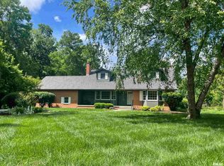 29 Hillcrest Dr, Carbondale, IL 62901