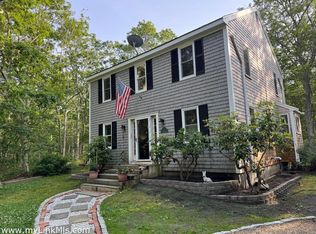 8 Old Purchase Way, Edgartown, MA 02539