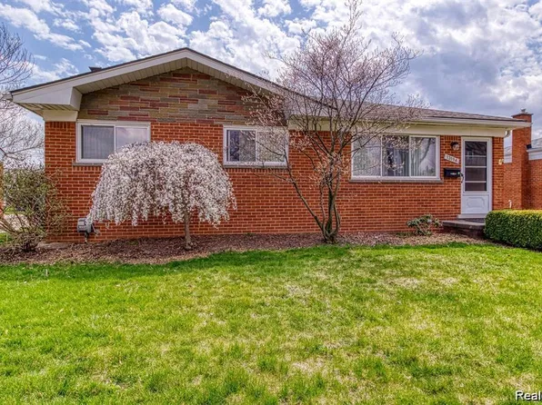 13194 Burgundy Ave, Warren, MI 48089