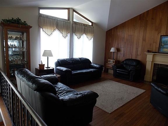 4th image of 2726 S Sycamore Dr