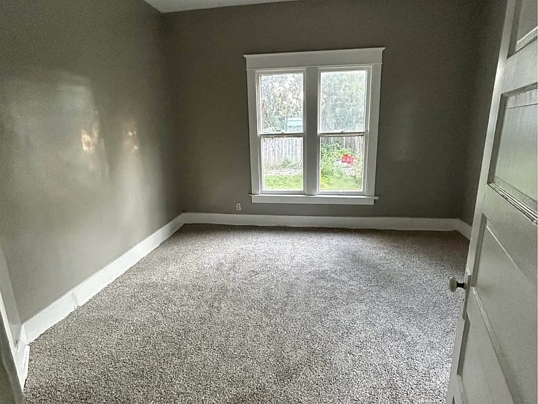 2506 Cox Mill Rd — Photo 5