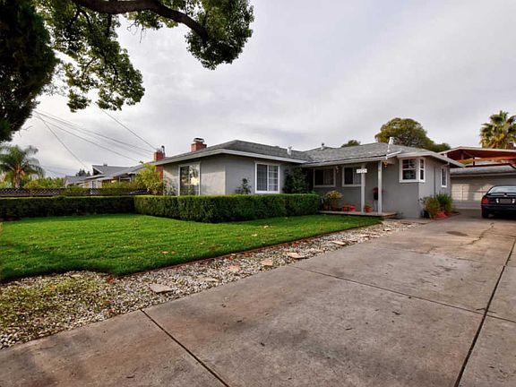 2nd image of 13581 Emilie Dr