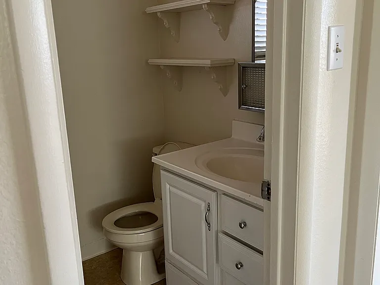 1352 Forest St — Photo 7