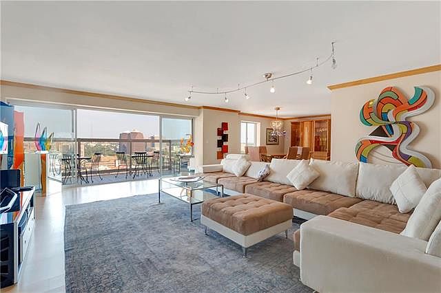1st image of 221 W 48th St APT 1906