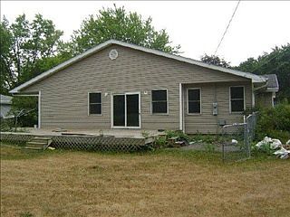 5th image of 1604 Hackberry Ln