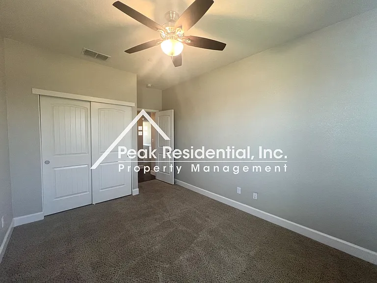 9369 Sierra Creek Dr — Photo 11