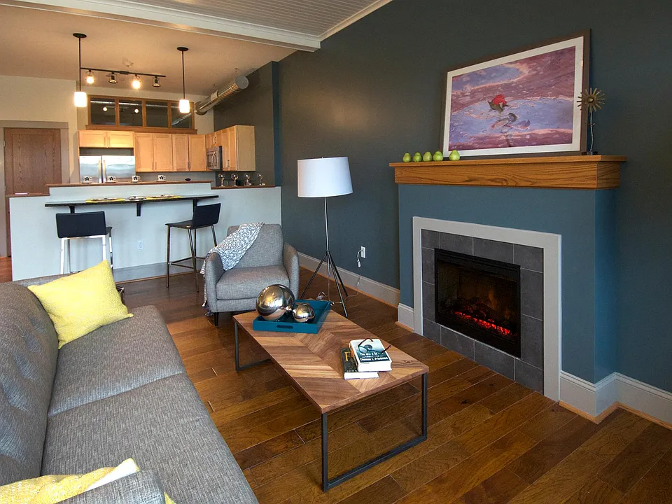Apartments at the Hub