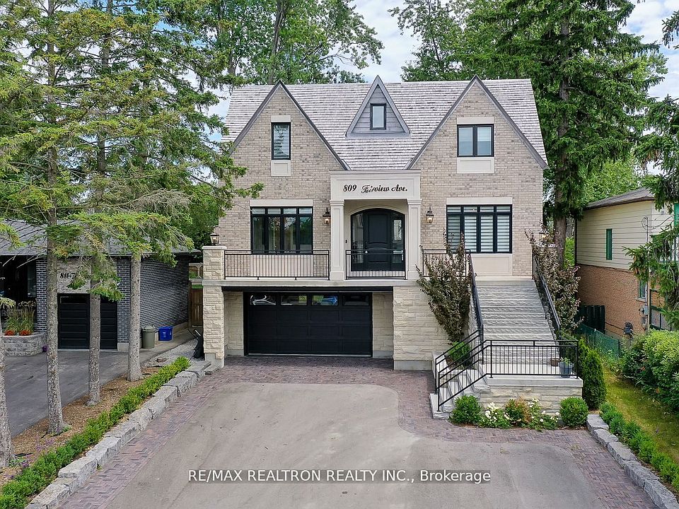 1st image of 809 Fairview Ave