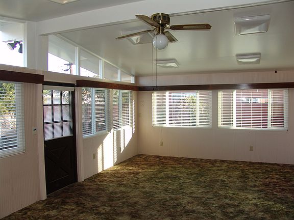 2nd image of 695 Hilltop Dr