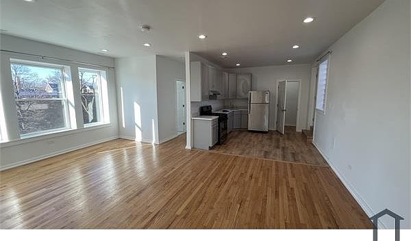 1st image of 4356 W Fullerton Ave #2W