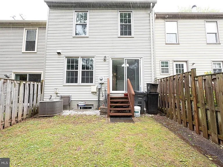 14263 Heritage Crossing Ln — Photo 34