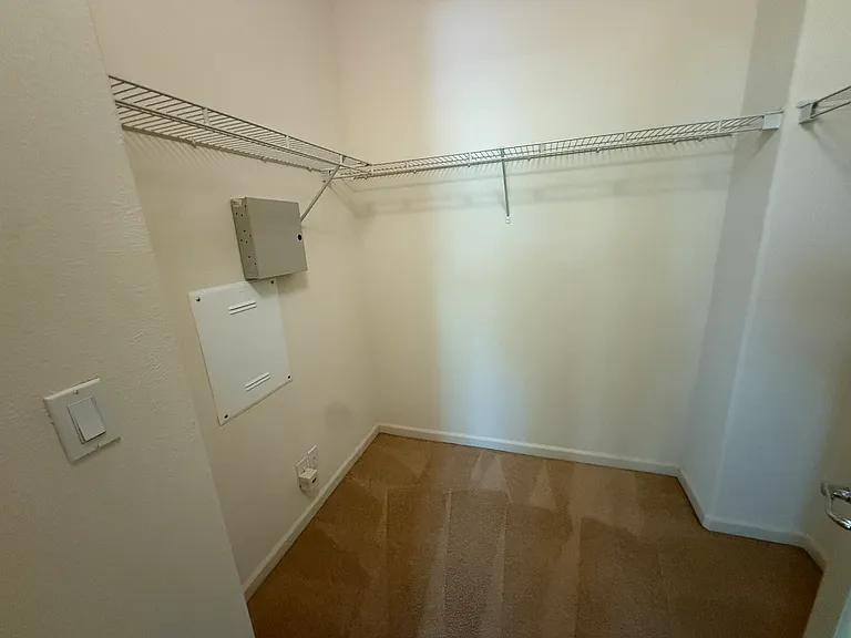 2492 Autumnvale Ave — Photo 7