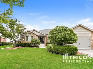 2874 Ryan Dr, New Lenox, IL 60451