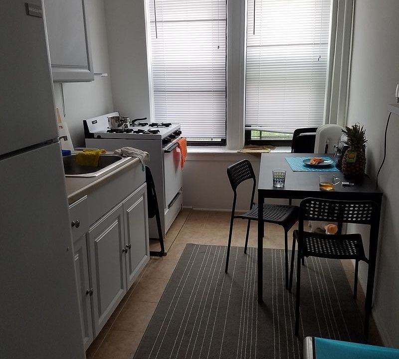 2nd image of 738 Ocean View Ave APT 3B