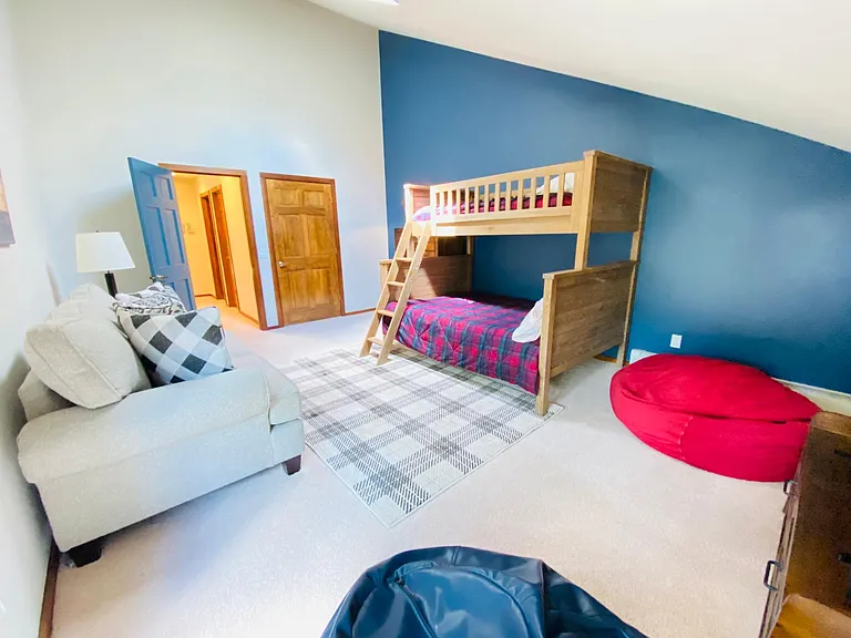 4150 Columbine Dr — Photo 26