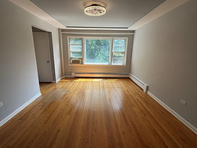 5558 W Wilson Ave #2 — Photo 23