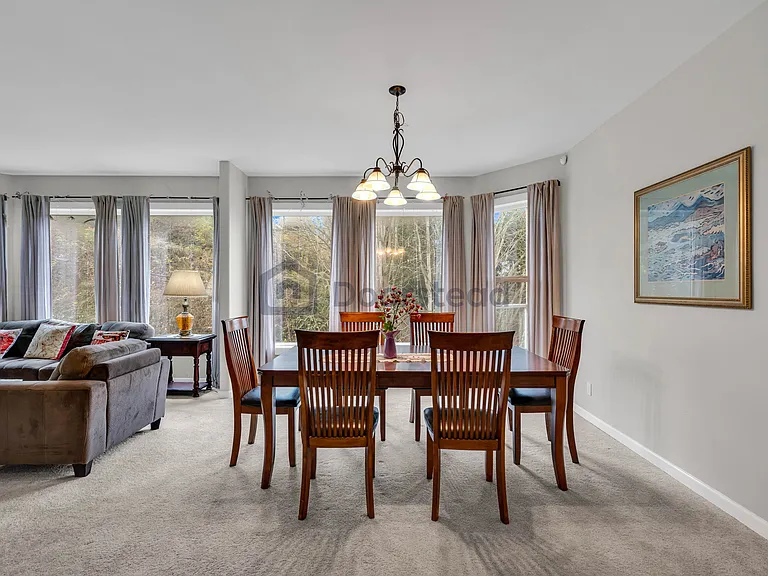 632 Park Ave — Photo 10