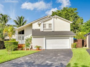 5207 SW 152nd Ct, Miami, FL 33185