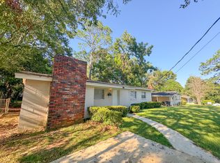 1618 Airport Dr, Tallahassee, FL 32304