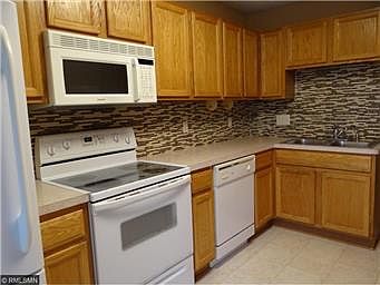 Kitchen with Tile Backsplash