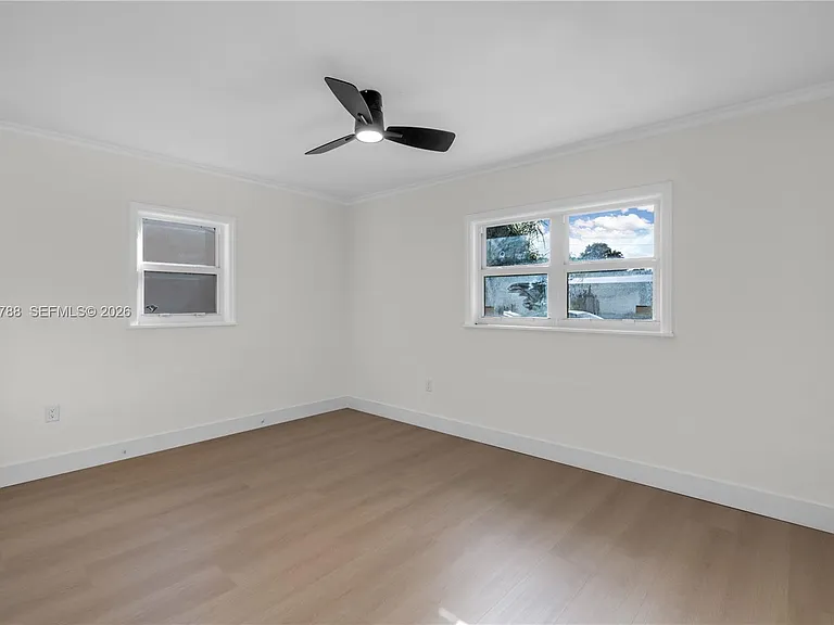 1320 N Andrews Ave — Photo 11
