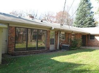 6942 N Ridgewood Ln, Lambertville, MI 48144